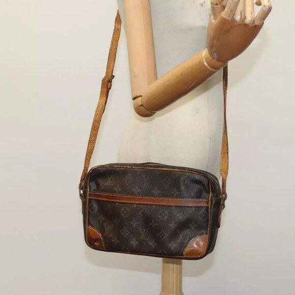 LOUIS VUITTON Monogram Trocadero 27 Shoulder Bag - Picture 1 of 16